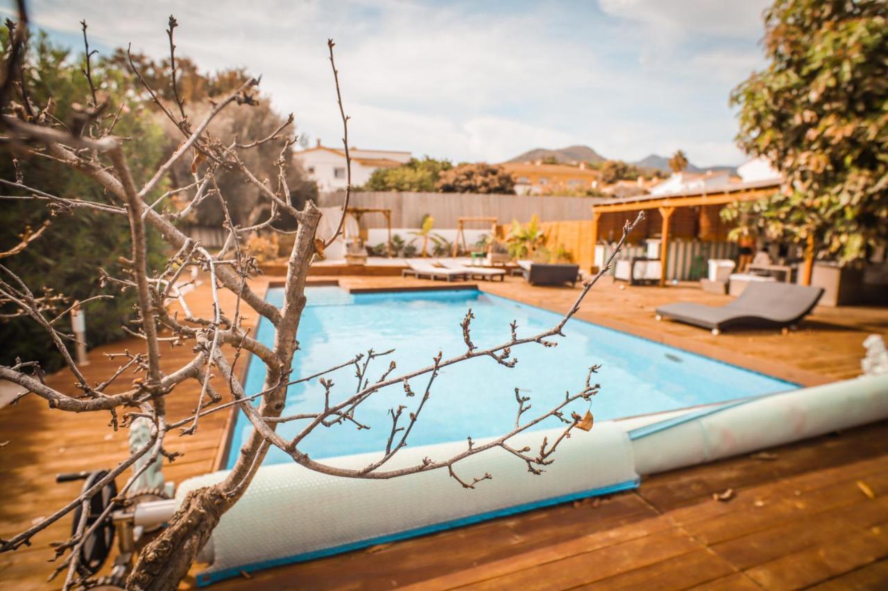 Chic Guesthouse Alhaurín de la Torre Екстериор снимка